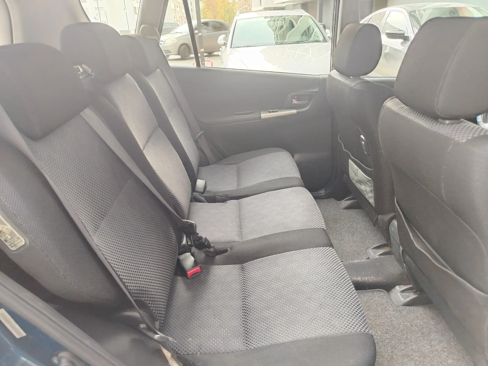 Toyota Corolla verso 2.0 D4D 90HP - изображение 9