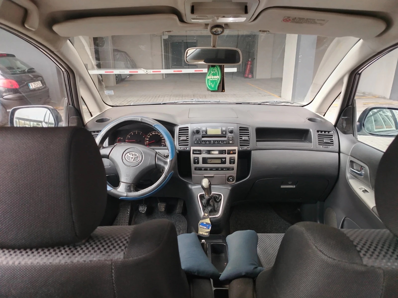 Toyota Corolla verso 2.0 D4D 90HP - изображение 8