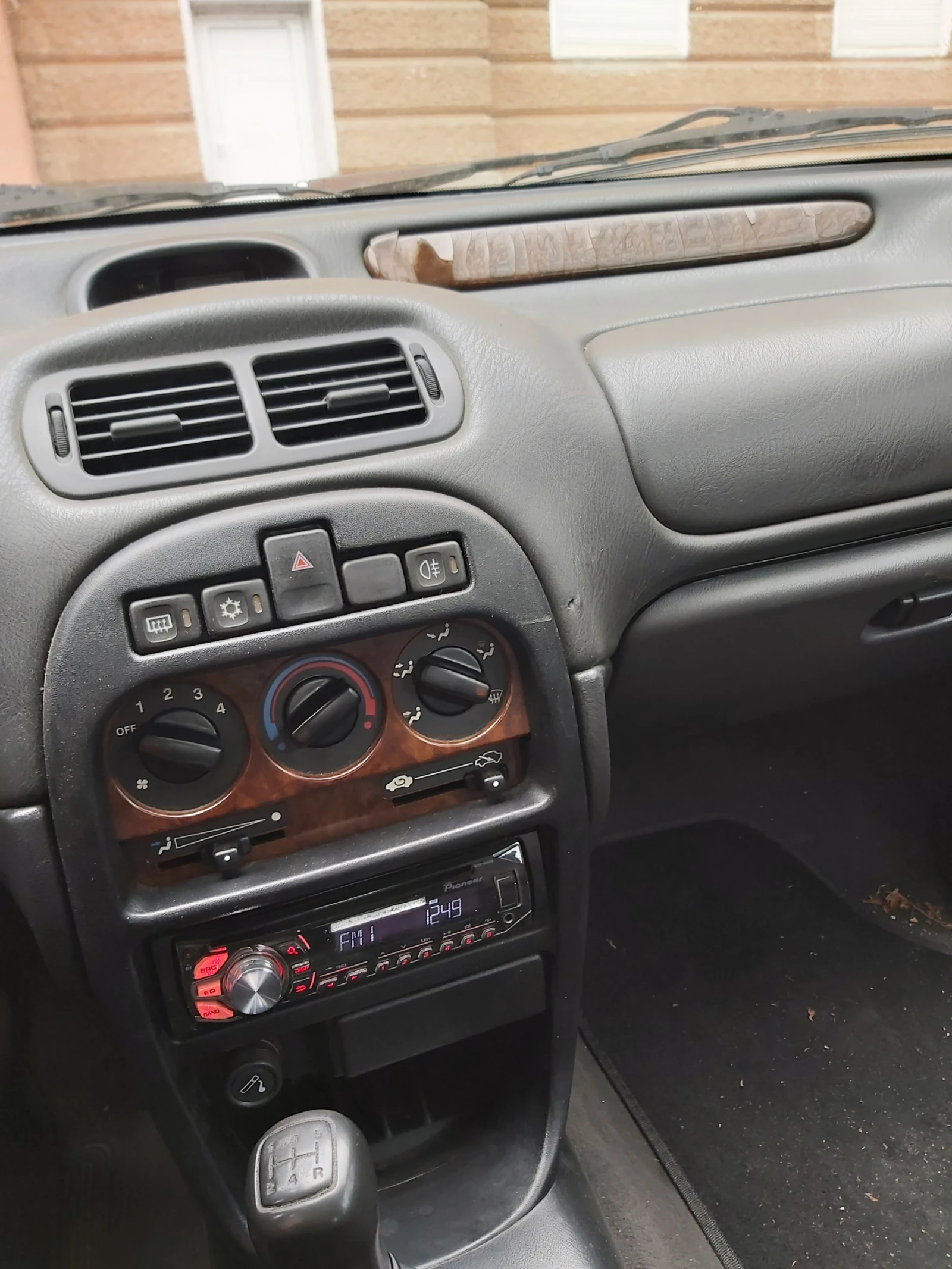 Rover 200  - изображение 7