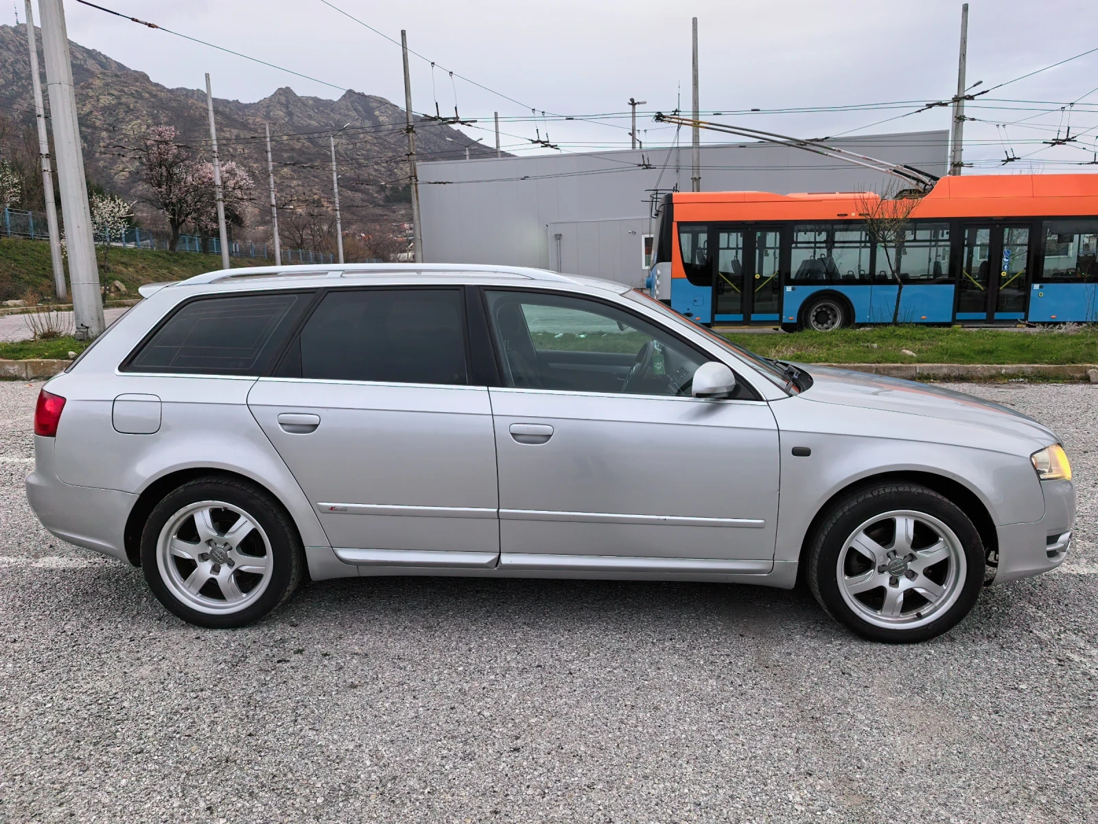 Audi A4, снимка 6 - Автомобили и джипове - 53980692