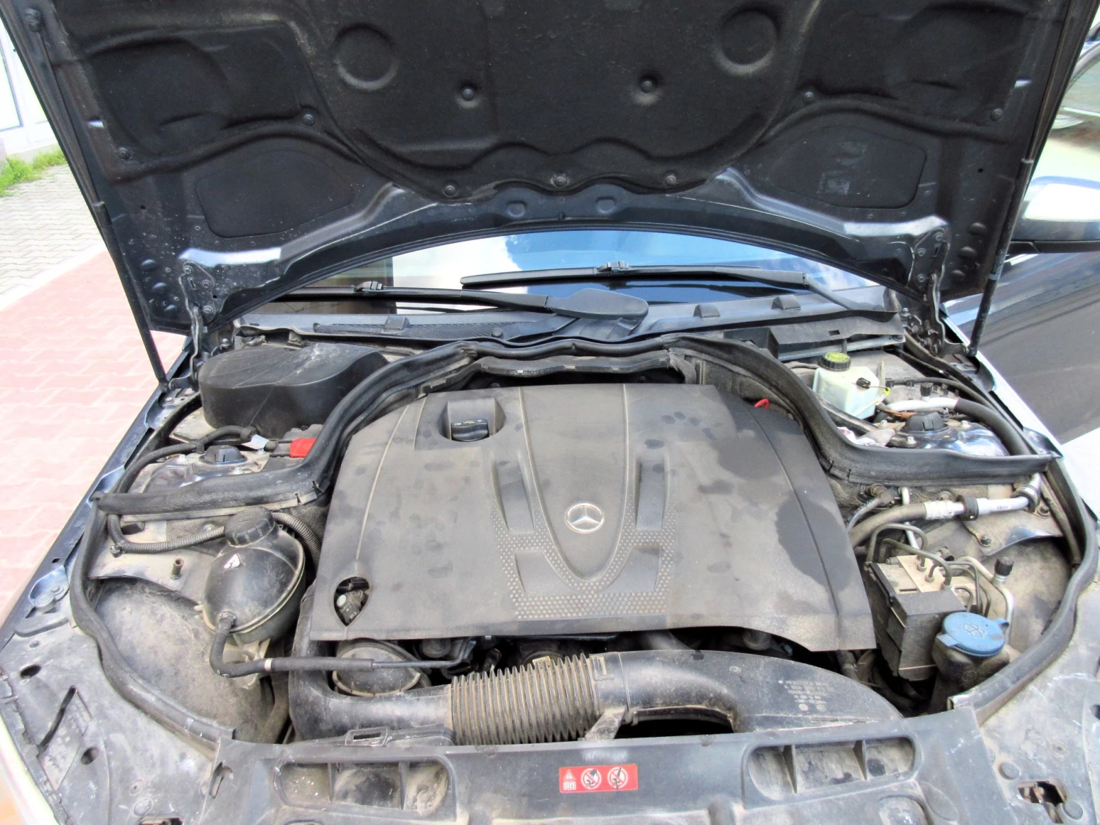 Mercedes-Benz C 220 220, снимка 13 - Автомобили и джипове - 54099637