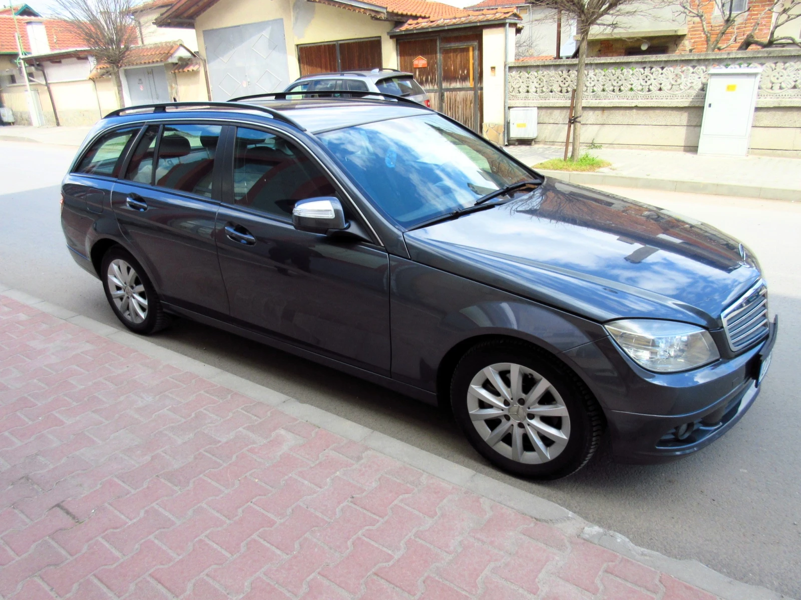 Mercedes-Benz C 220 220, снимка 7 - Автомобили и джипове - 54099637