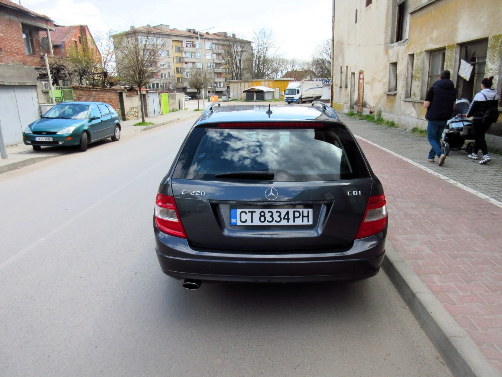 Mercedes-Benz C 220 220, снимка 4 - Автомобили и джипове - 54099637