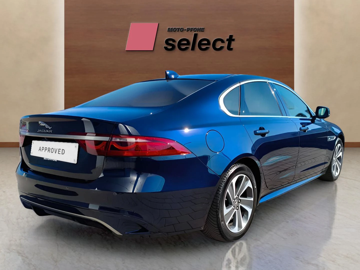 Jaguar Xf 2.0, снимка 5 - Автомобили и джипове - 54116115
