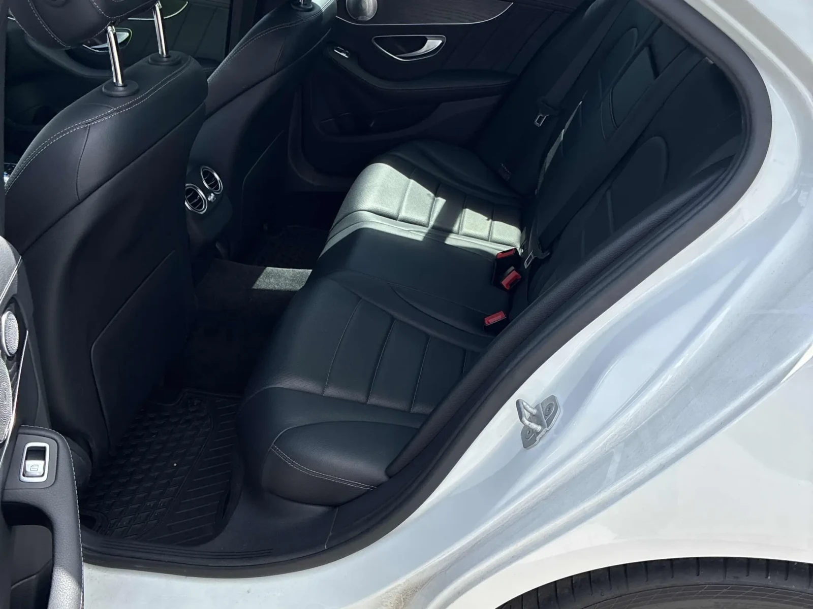 Mercedes-Benz C 400 BURMESTER| PANORAMA| ПОДГРЕВИ| ПАМЕТ| , снимка 14 - Автомобили и джипове - 54914970