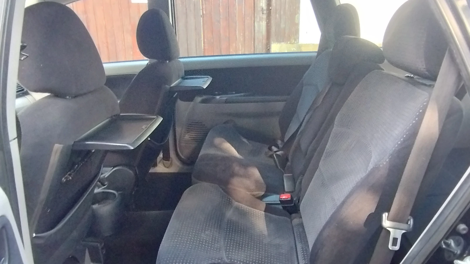 Mitsubishi Grandis Intense 6 MIT, снимка 7 - Автомобили и джипове - 54962089