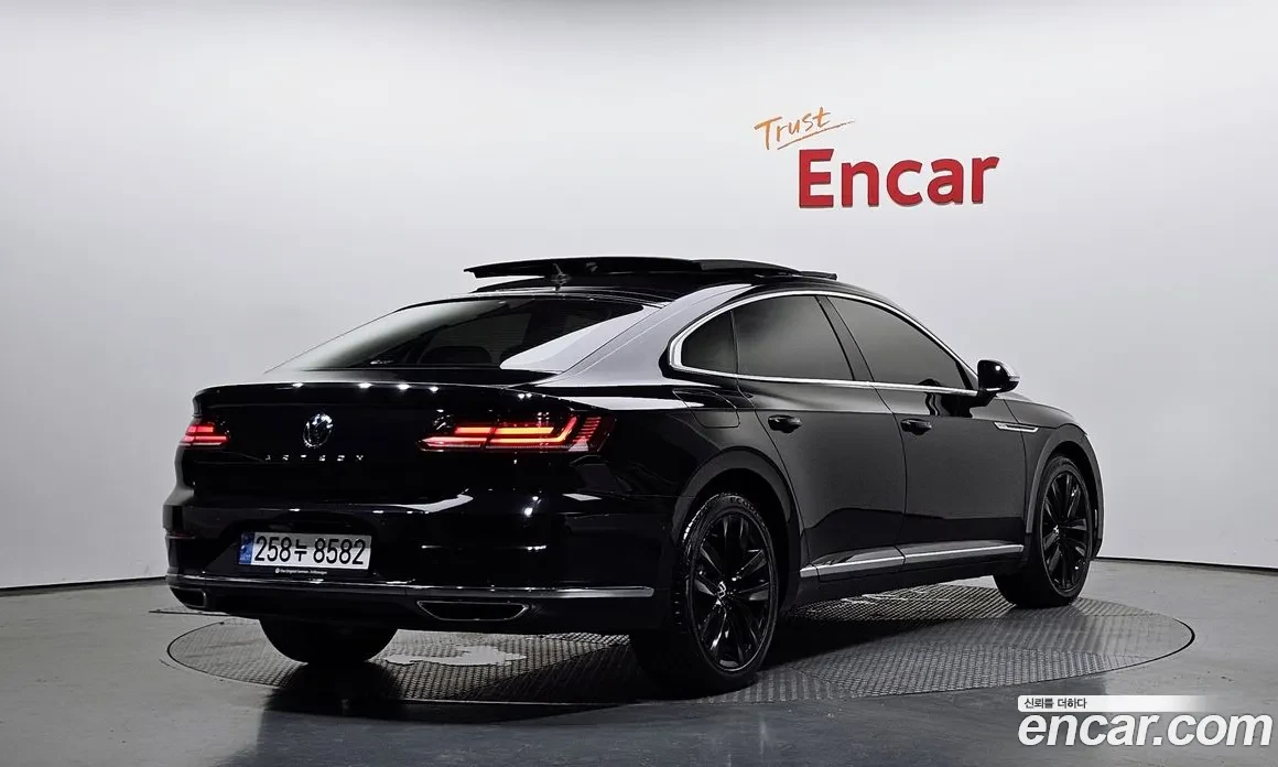 VW Arteon PRESTIGE !УНИКАТ! HEAD UP/360CAM/ !ПАНОРАМА, снимка 2 - Автомобили и джипове - 55063647