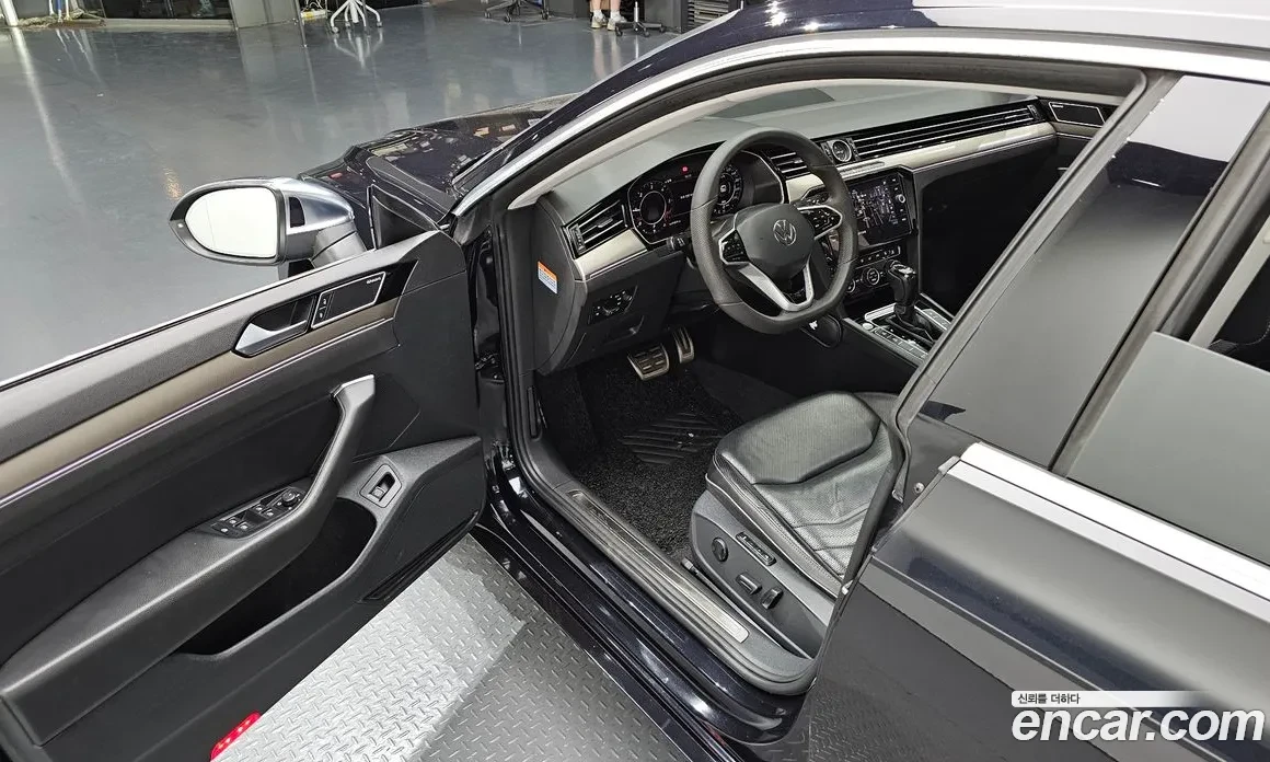 VW Arteon PRESTIGE !УНИКАТ! HEAD UP/360CAM/ !ПАНОРАМА, снимка 8 - Автомобили и джипове - 55063647