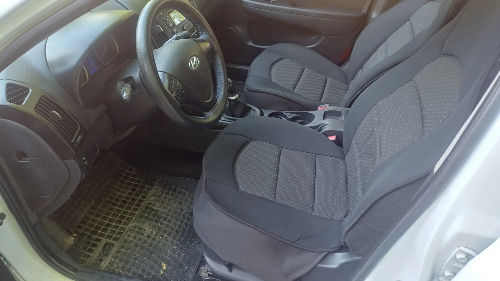 Hyundai I30 1.6 CRDI - N1, снимка 7 - Автомобили и джипове - 55103373