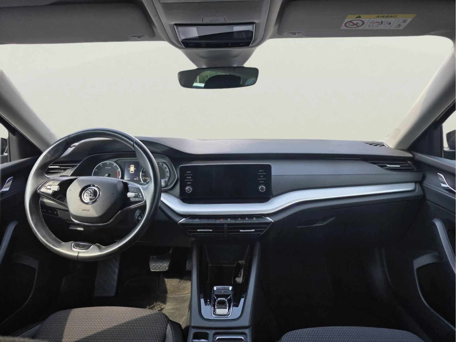 Skoda Octavia 1.5 E-TSI, снимка 11 - Автомобили и джипове - 55619501