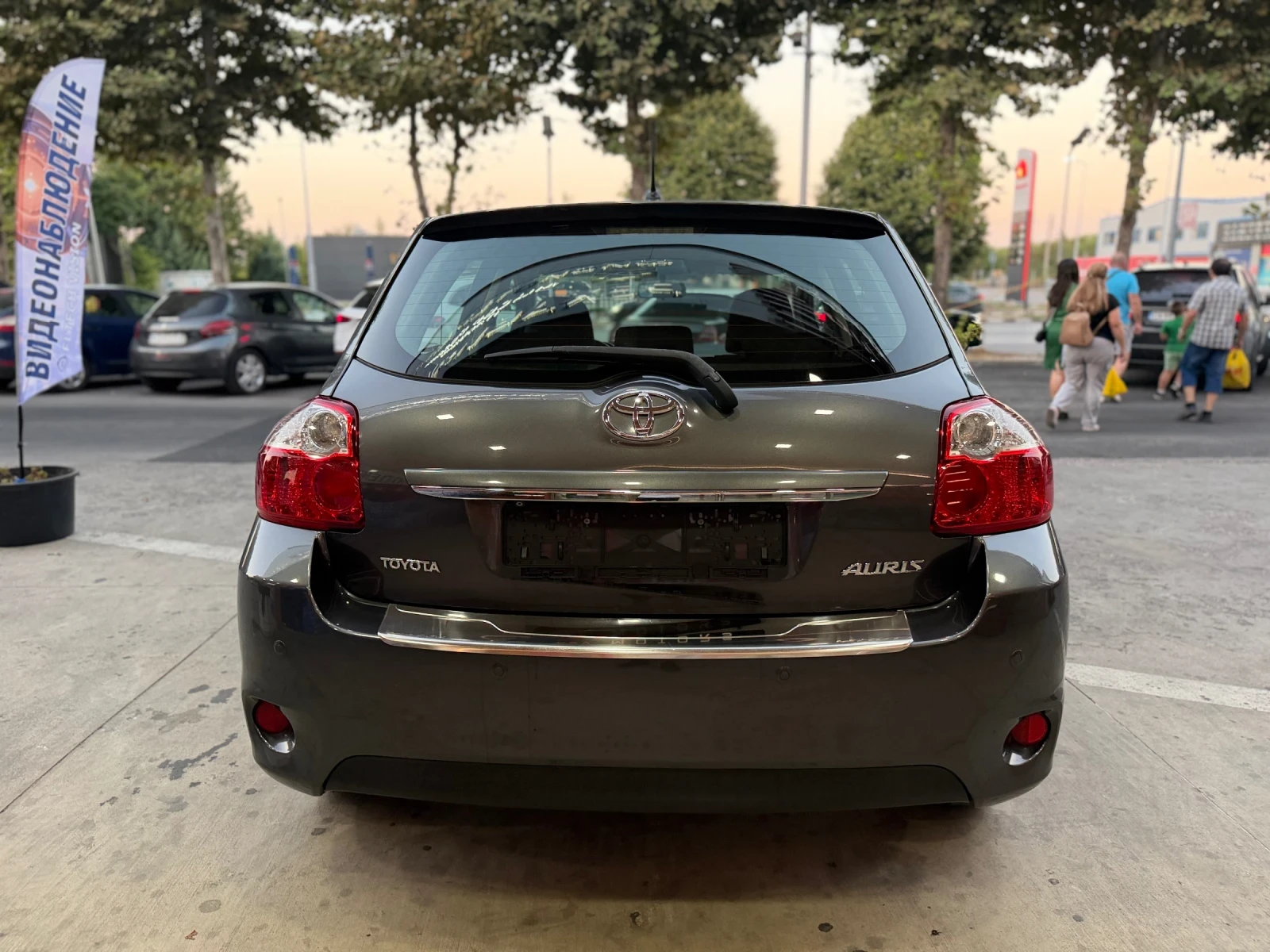 Toyota Auris 2.0 D-4D/ FACELIFT/нави  126к.с., снимка 14 - Автомобили и джипове - 55874567