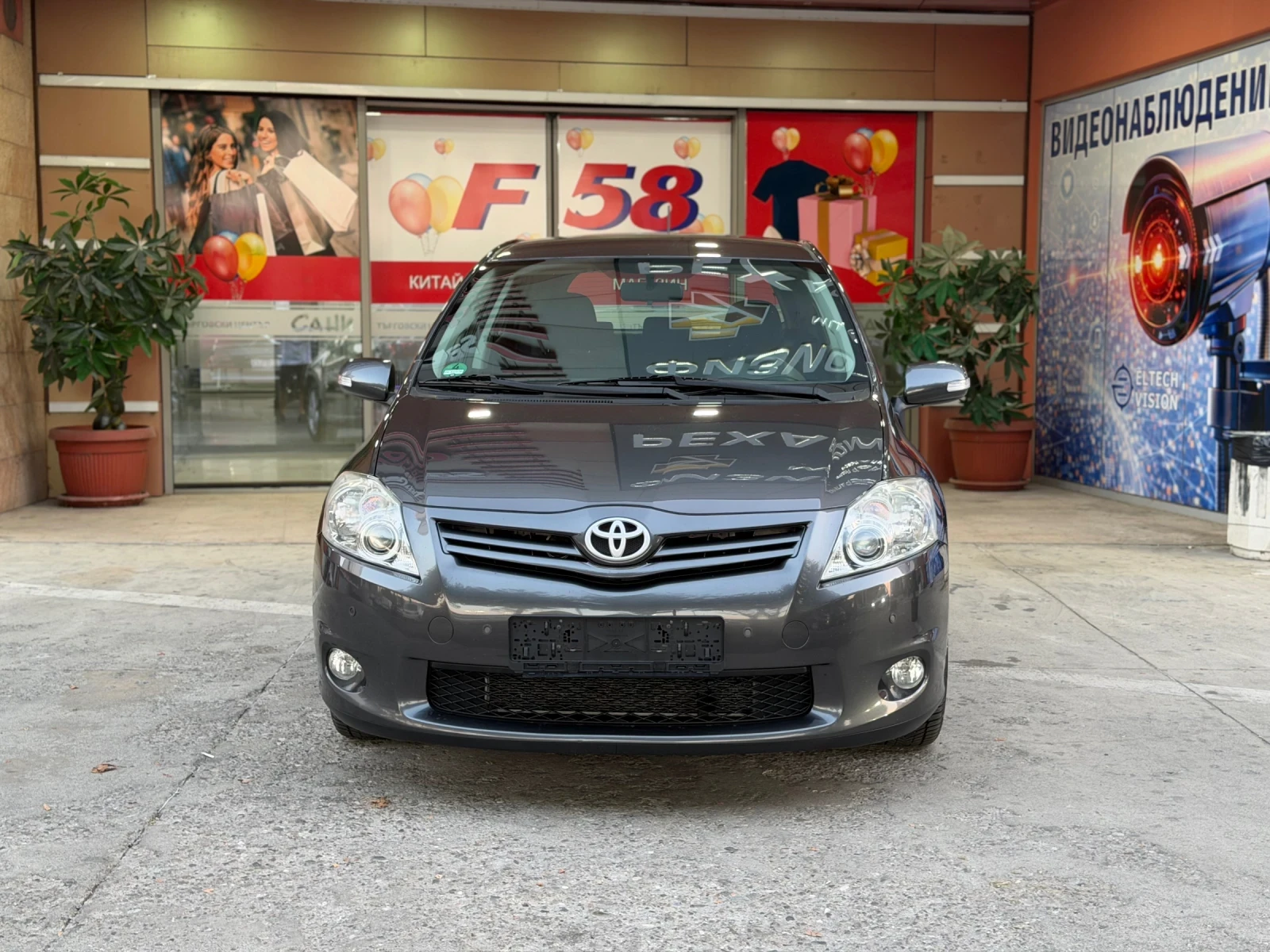 Toyota Auris 2.0 D-4D/ FACELIFT/нави  126к.с.
