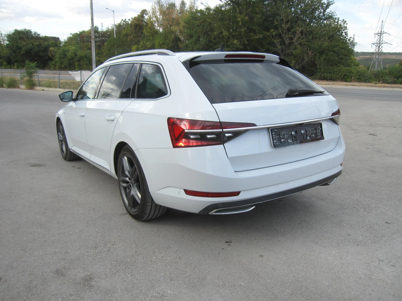 Skoda Superb L&K 4x4 , 2, 0TDI , FULL, снимка 3 - Автомобили и джипове - 56215101