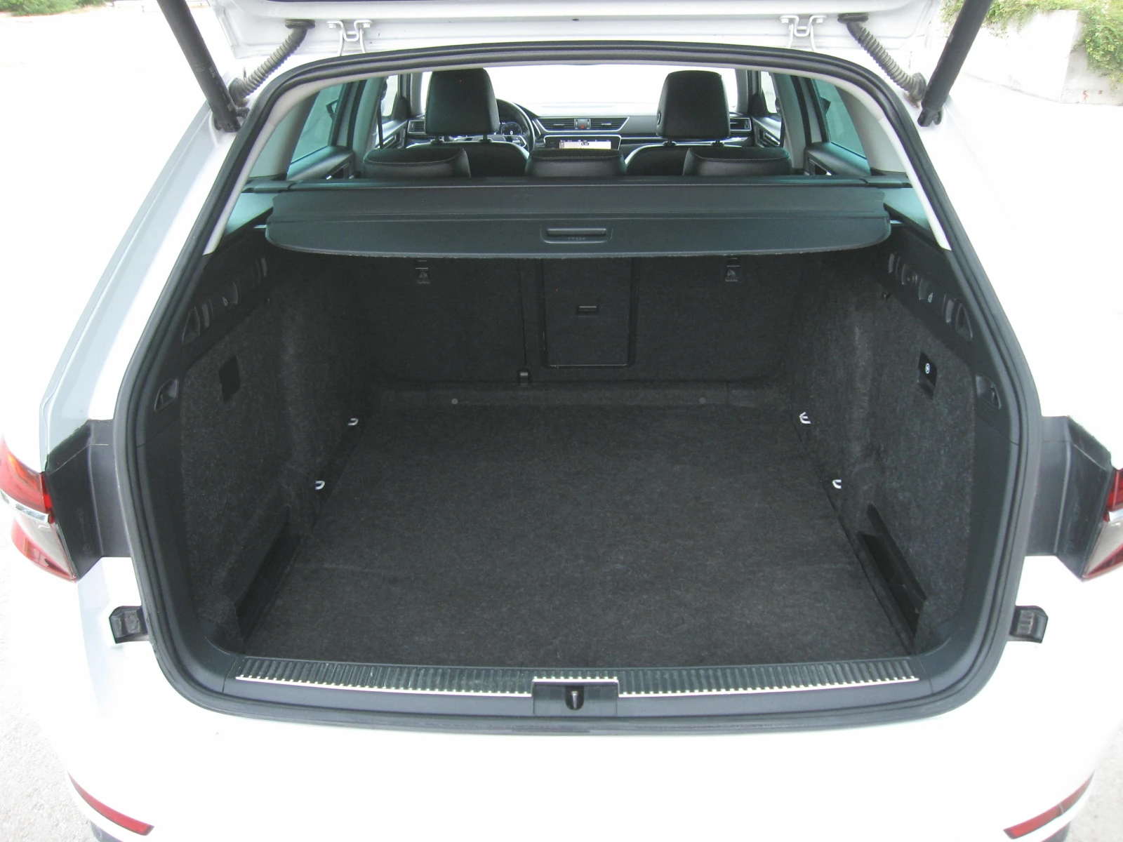 Skoda Superb L&K 4x4 , 2, 0TDI , FULL, снимка 5 - Автомобили и джипове - 56215101