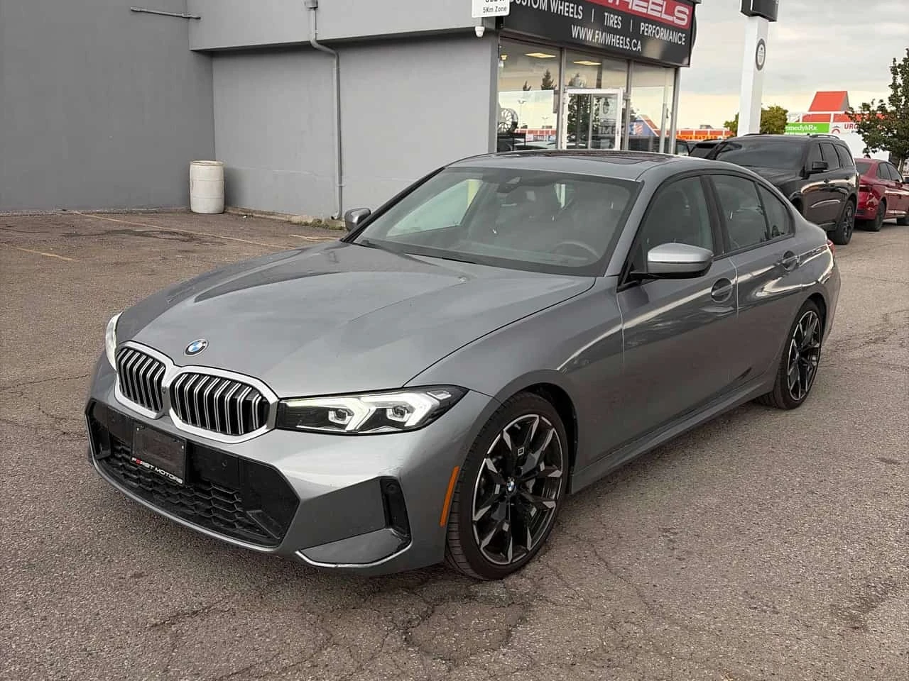 BMW 330 / xDrive / M PACK / HEAD-UP / 360 / АВТОКРЕДИТ