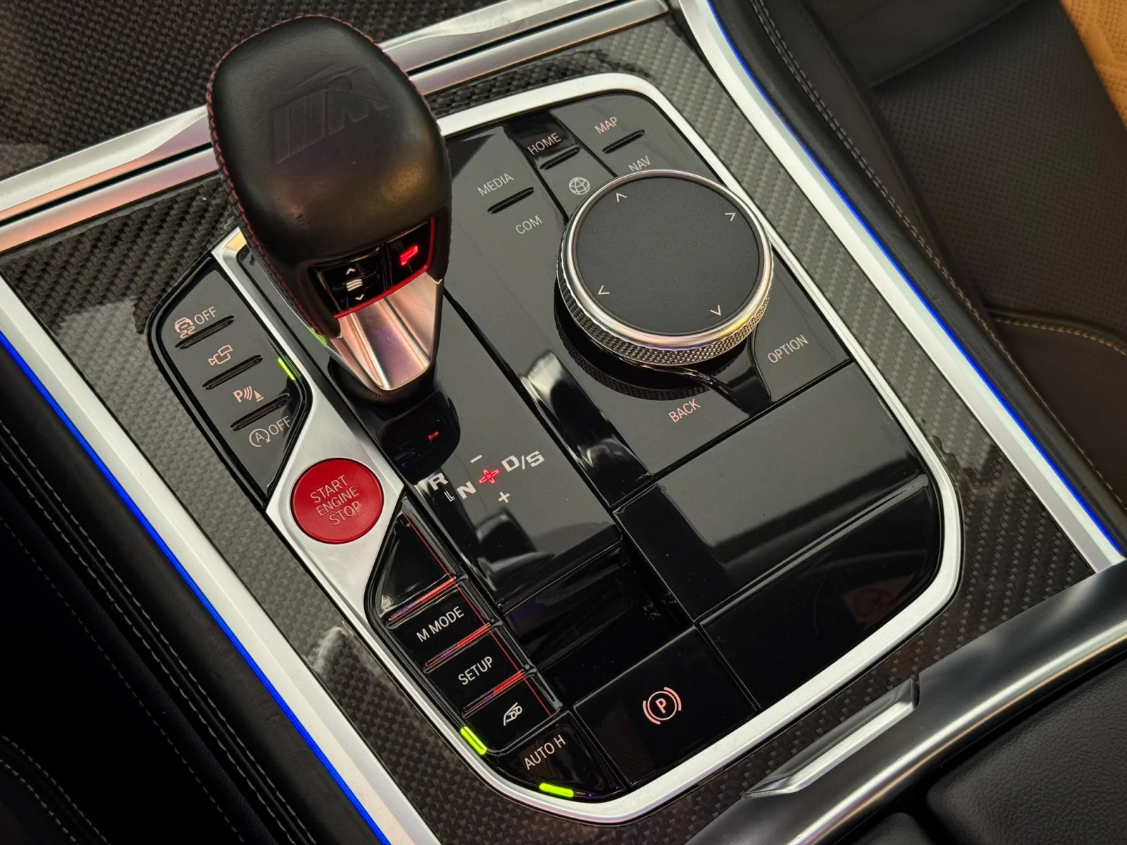 BMW M8 Competition* Gran Coupe* Carbon* , снимка 13 - Автомобили и джипове - 56524924