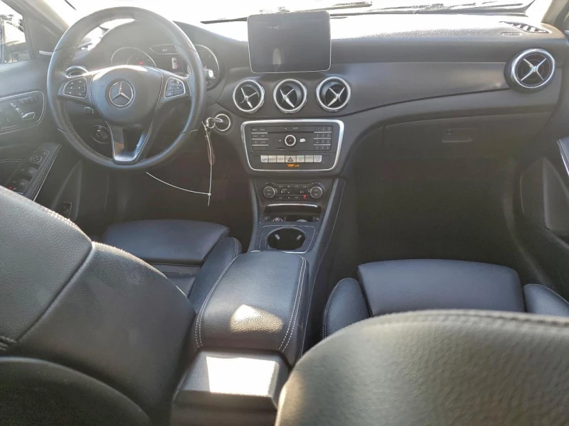 Mercedes-Benz GLA 250 2l, снимка 8 - Автомобили и джипове - 53316481