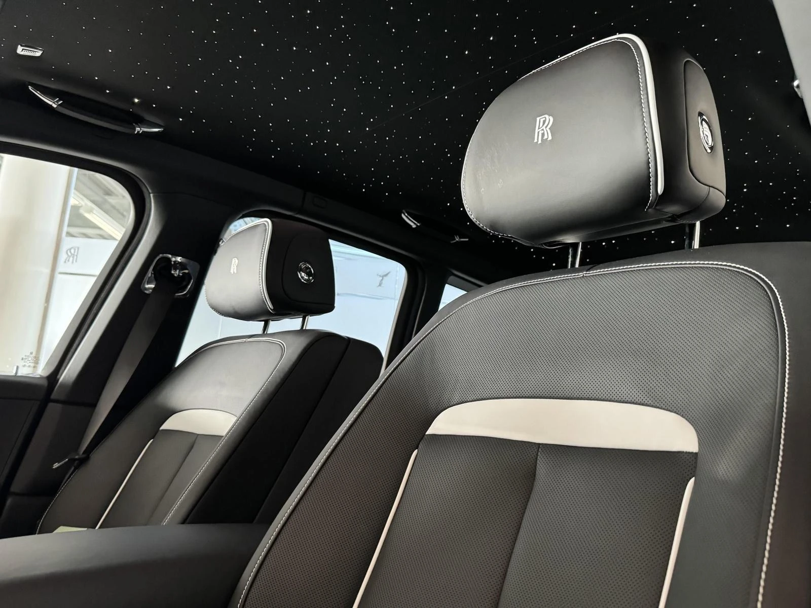 Rolls-Royce Cullinan BLACK BADGE/ BESPOKE/ SHOOTING STAR/ HEAD UP/ 360/ - изображение 8