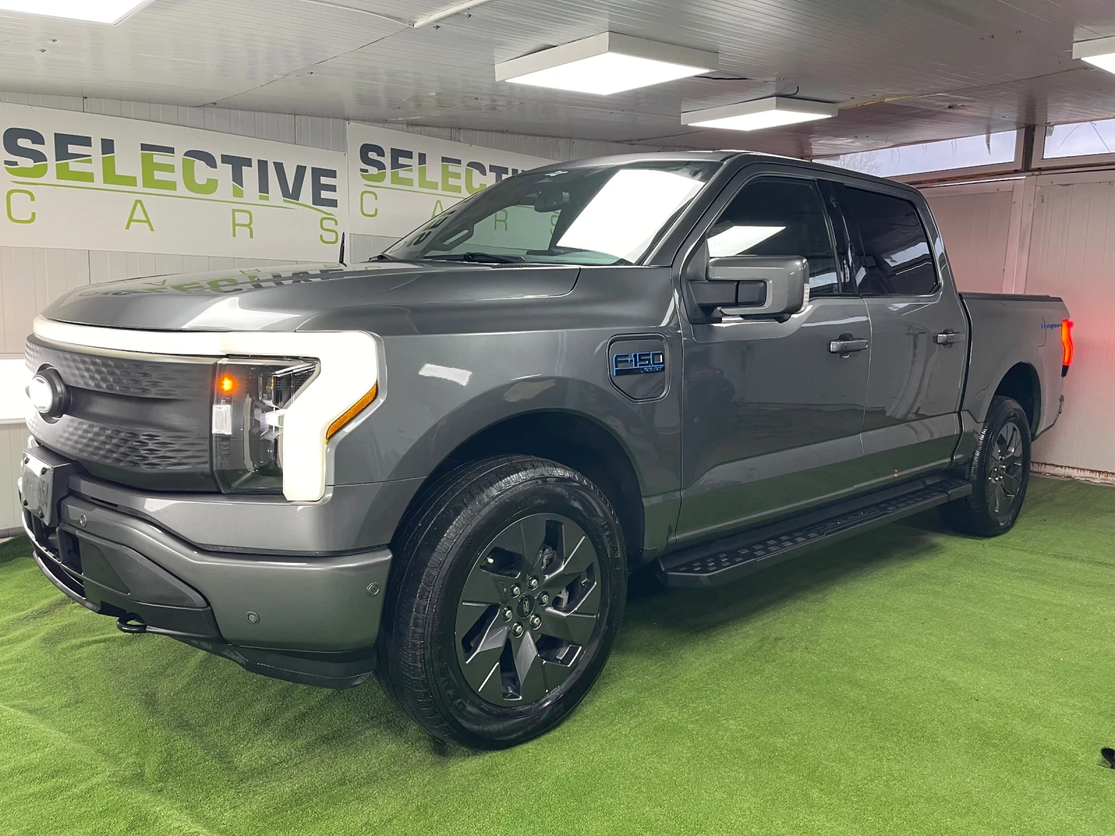 Ford F150 Lightning Pro 4WD SuperCrew | Mobile.bg   1