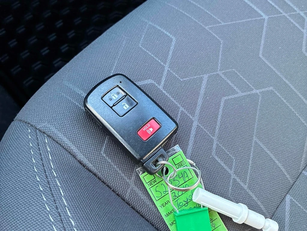 Toyota Tacoma 2018 SR5 *   *  | Mobile.bg   11