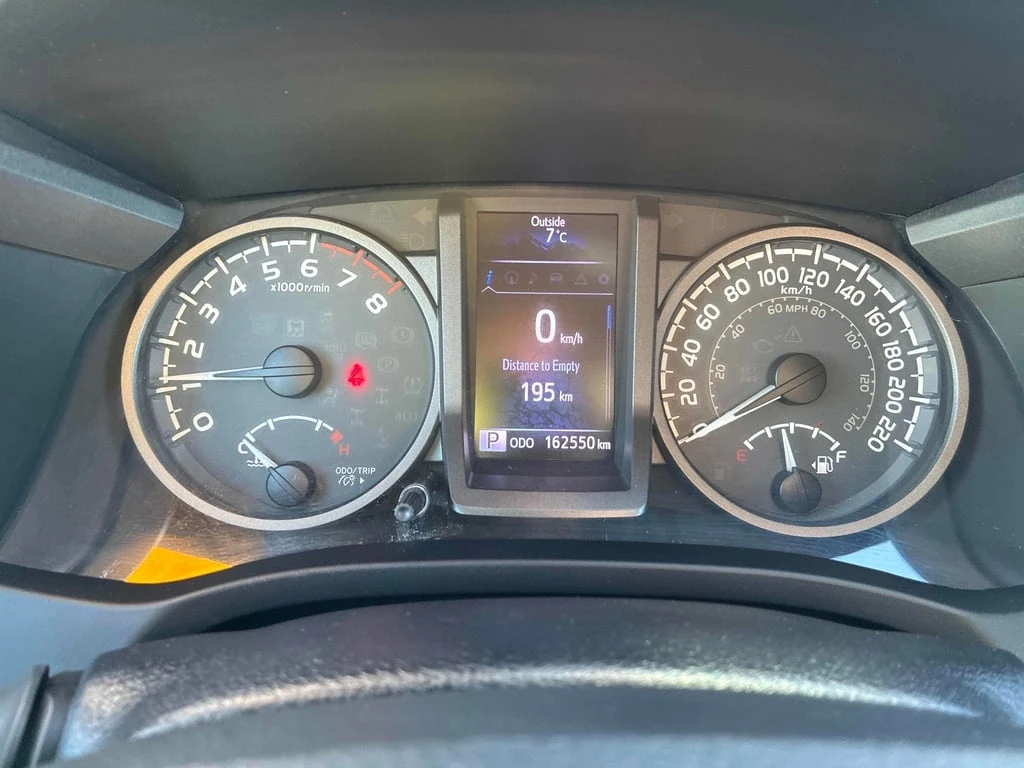 Toyota Tacoma 2018 SR5 *   *  | Mobile.bg   8