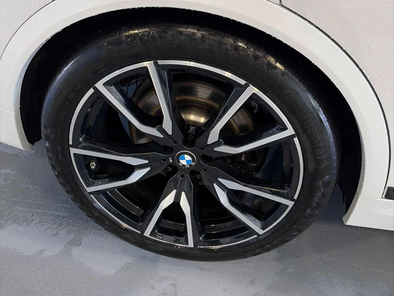 BMW X7 xDrive40i  CARFAX, снимка 7 - Автомобили и джипове - 53867369