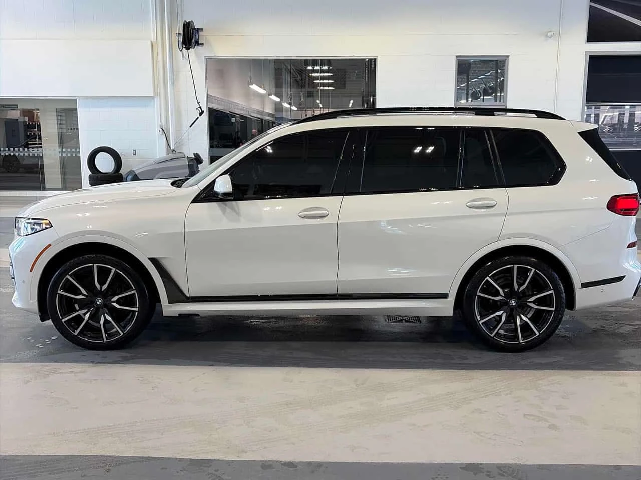BMW X7 xDrive40i  CARFAX, снимка 2 - Автомобили и джипове - 53867369