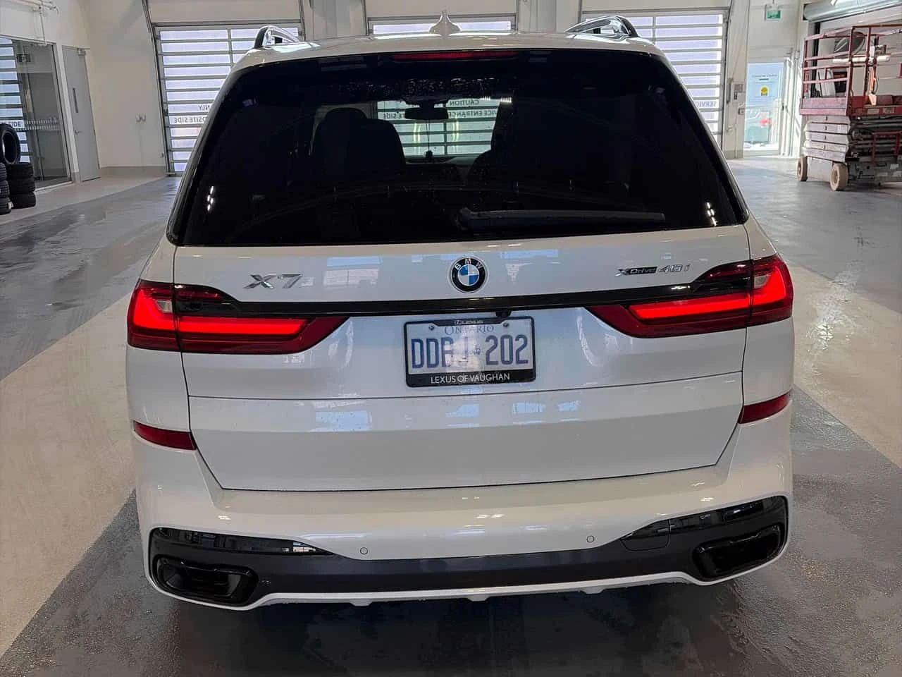 BMW X7 xDrive40i  CARFAX, снимка 4 - Автомобили и джипове - 53867369