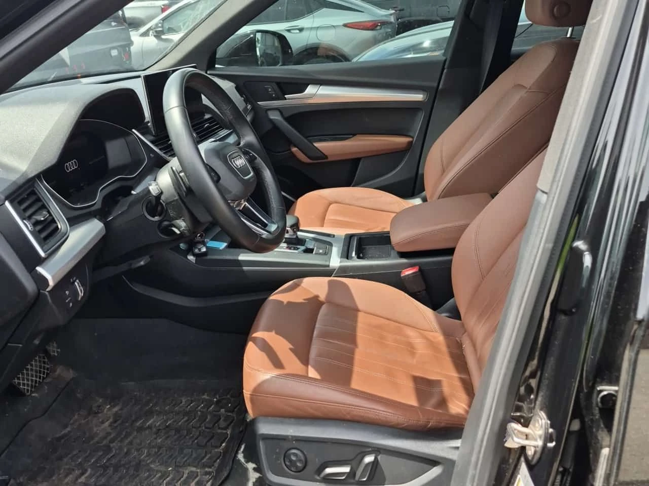 Audi Q5 PROGRESSIV| PANO| ПОДГРЕВИ| ПАМЕТ| 2 КЛЮЧА, снимка 7 - Автомобили и джипове - 54764381