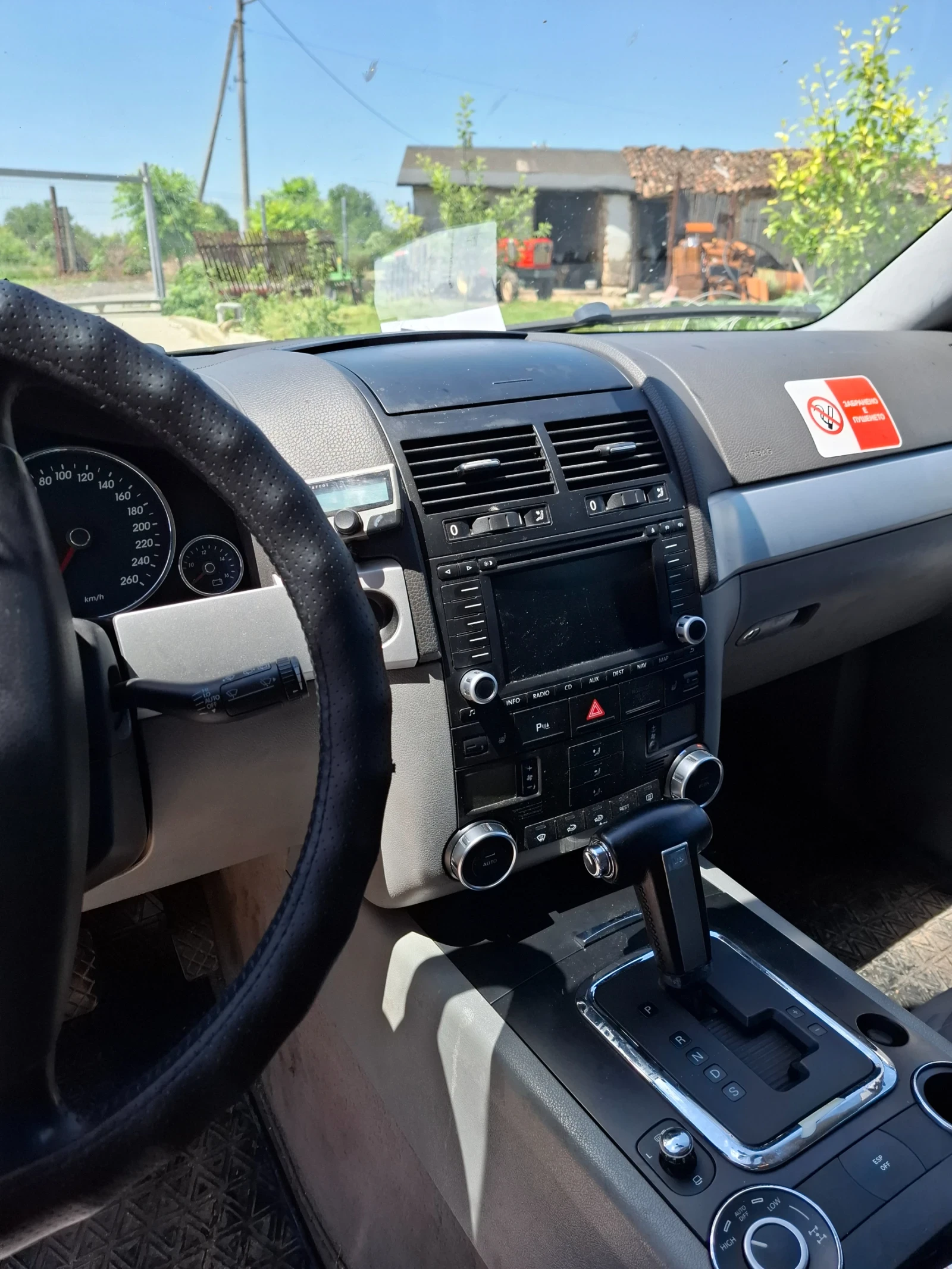 VW Touareg, снимка 5 - Автомобили и джипове - 54868471