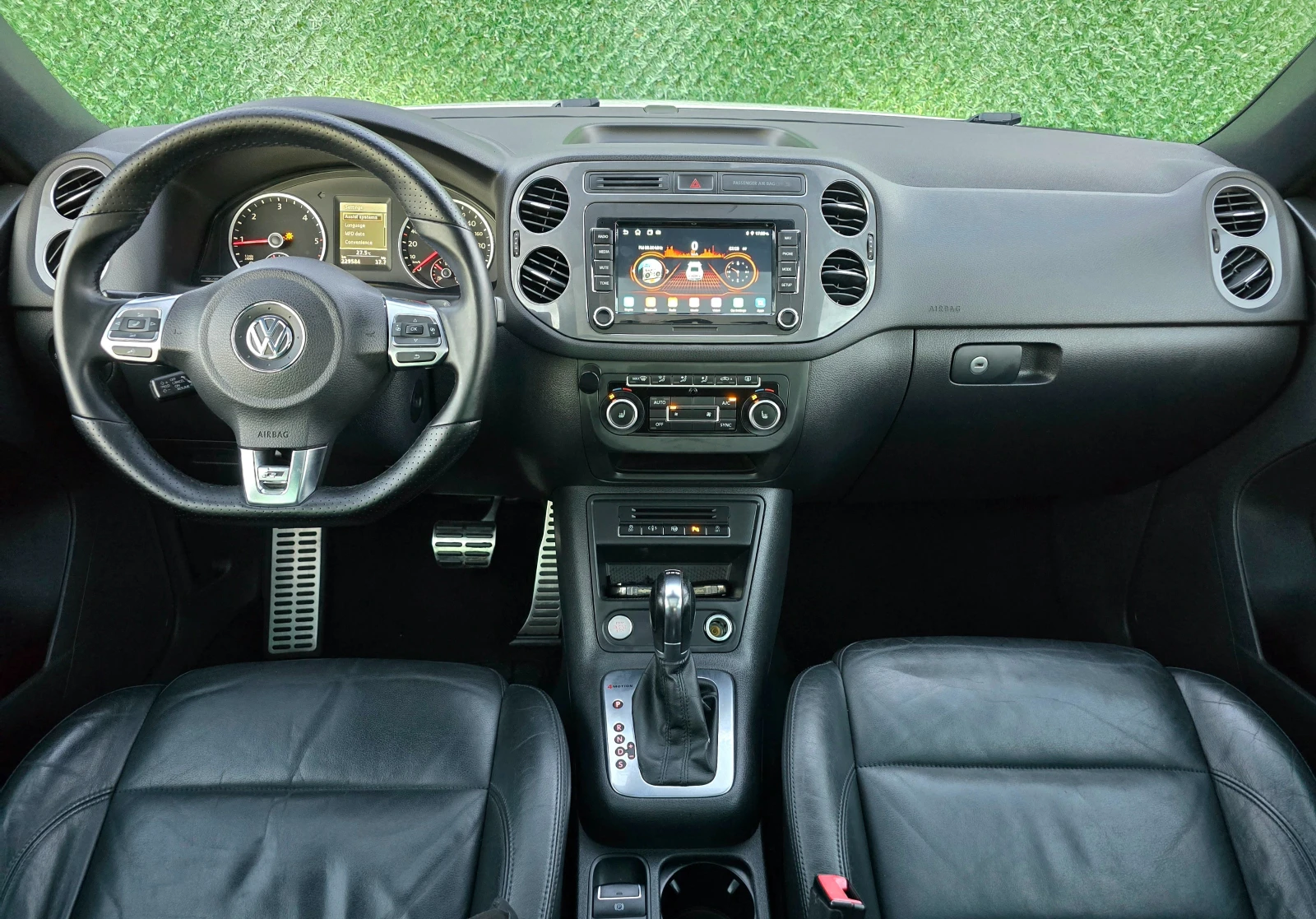VW Tiguan 2.0TDI* R-Line* 4 Motion* DSG* FULL, снимка 12 - Автомобили и джипове - 55287757