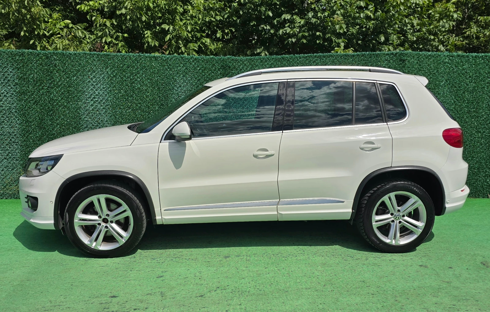 VW Tiguan 2.0TDI* R-Line* 4 Motion* DSG* FULL, снимка 6 - Автомобили и джипове - 55287757