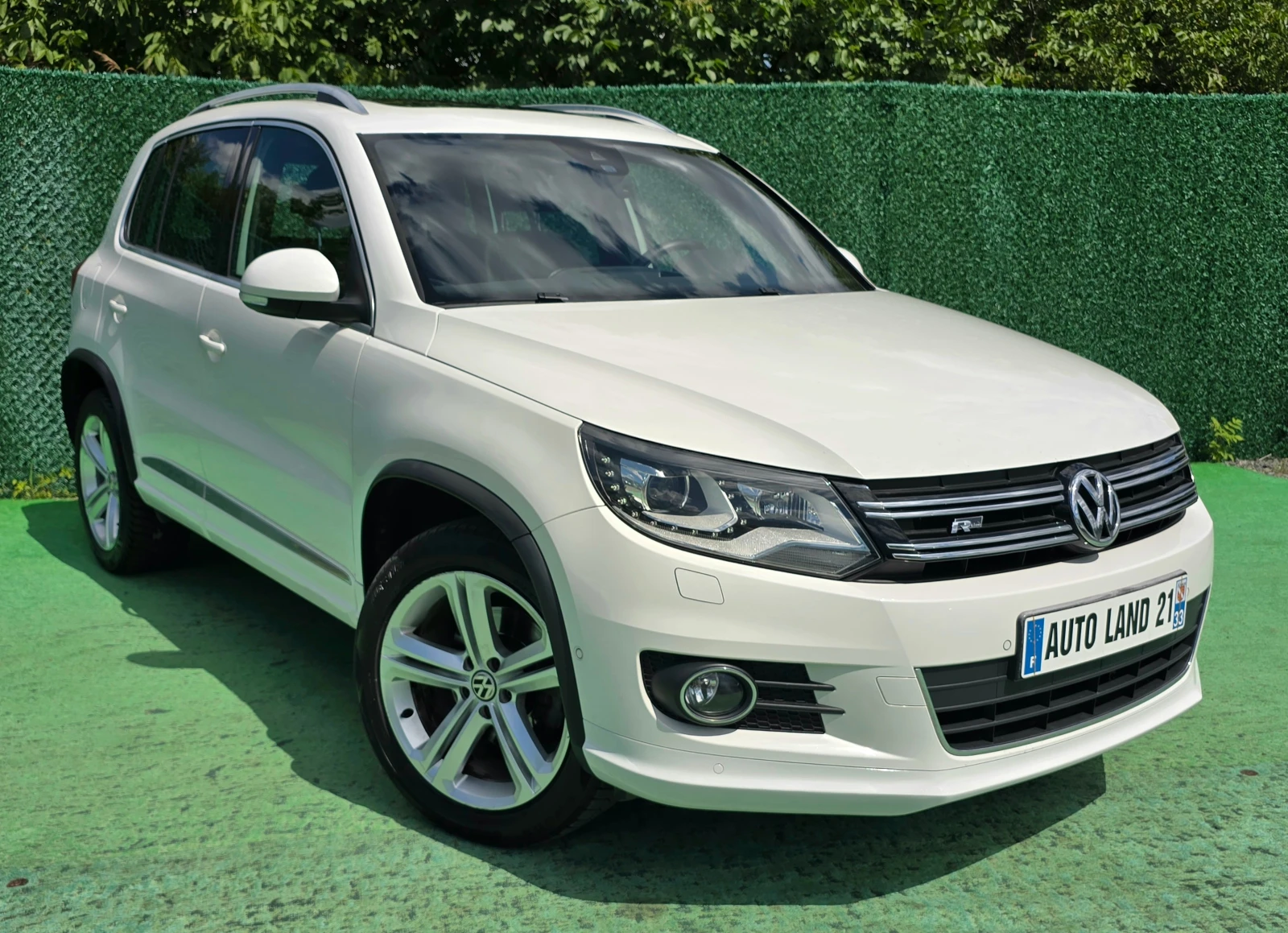 VW Tiguan 2.0TDI* R-Line* 4 Motion* DSG* FULL, снимка 3 - Автомобили и джипове - 55287757