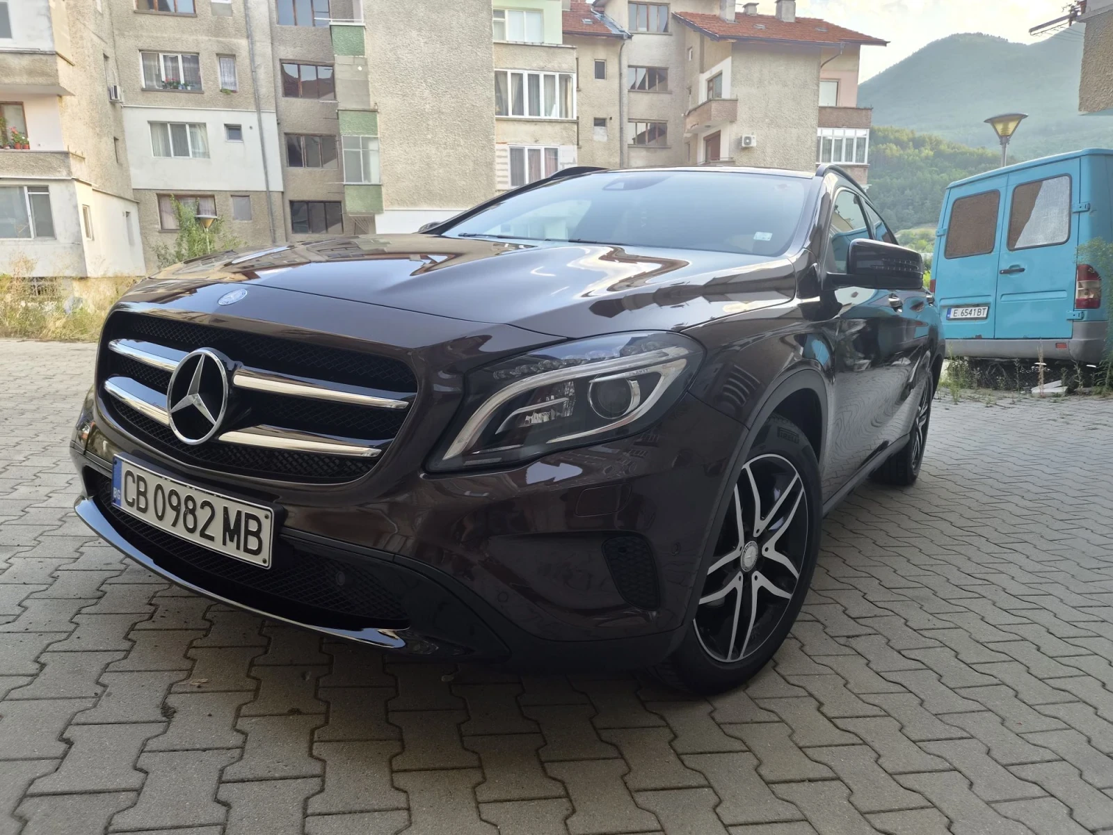 Mercedes-Benz GLA 200