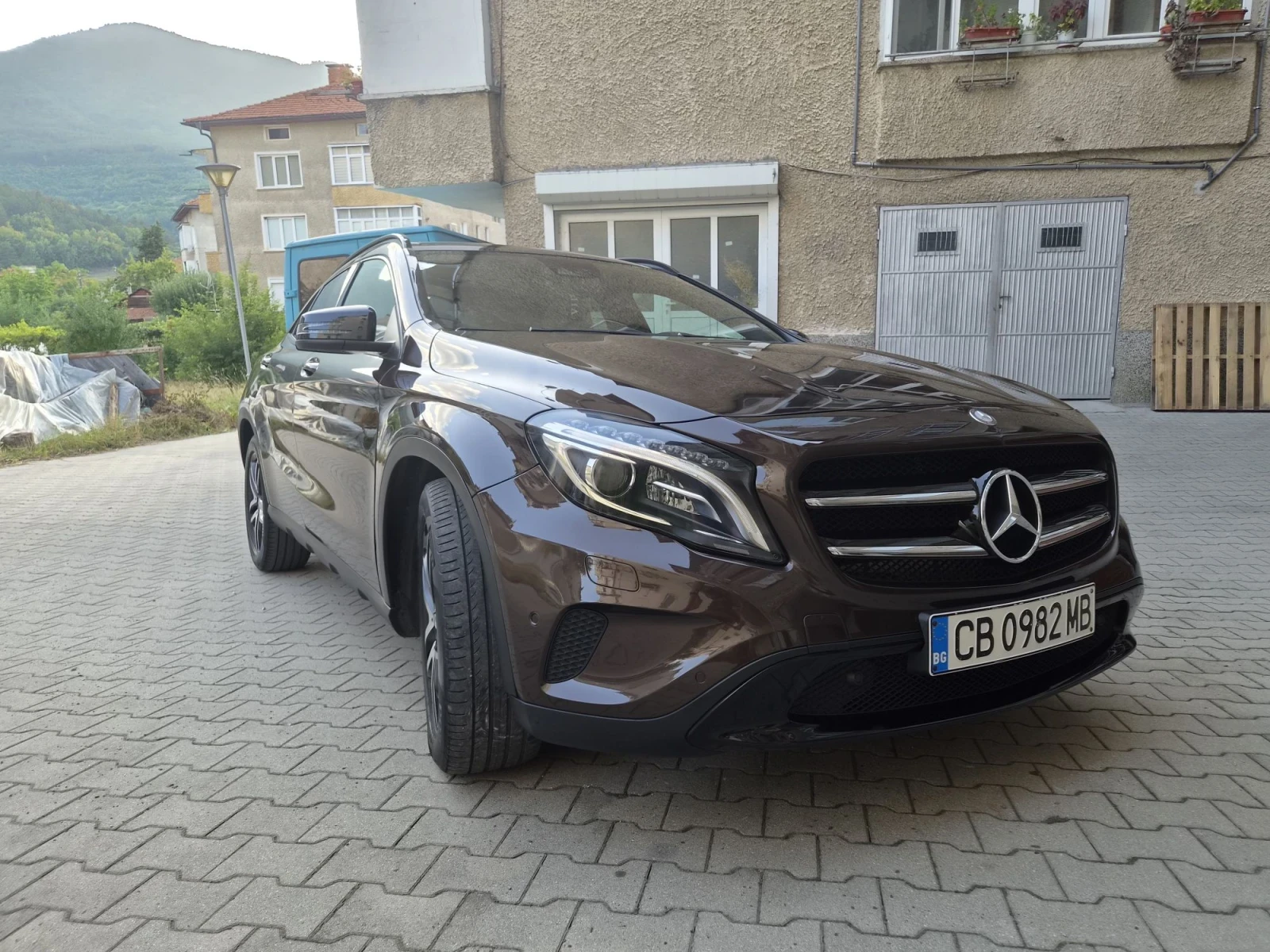 Mercedes-Benz GLA 200, снимка 2 - Автомобили и джипове - 55872623