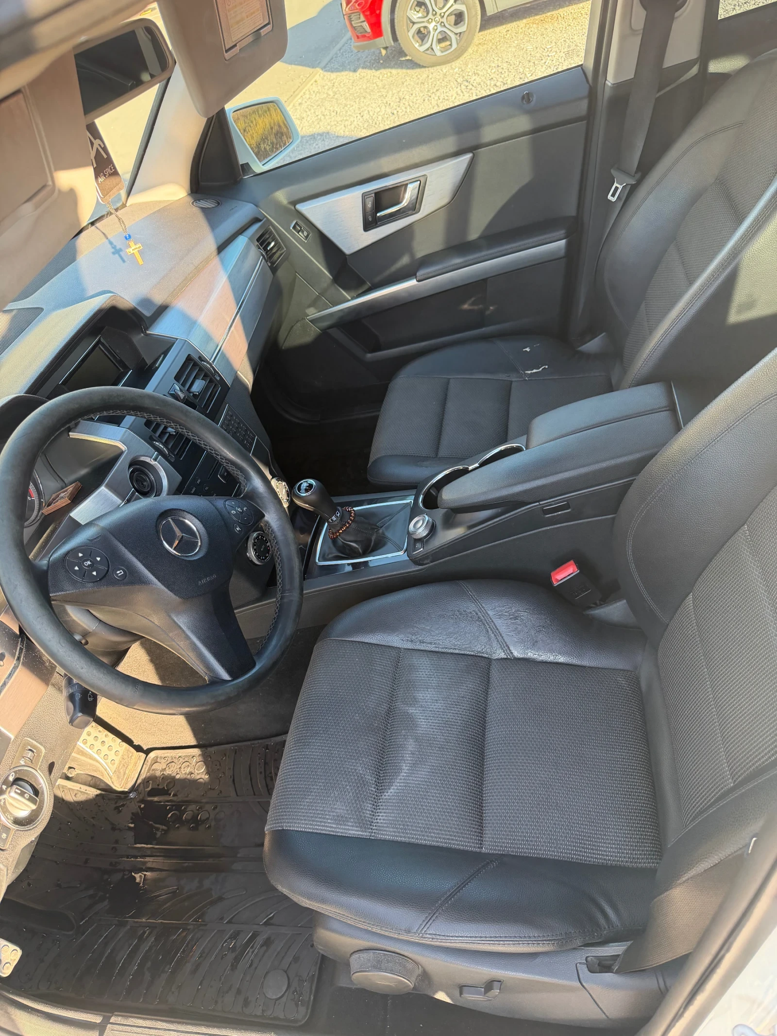 Mercedes-Benz GLK, снимка 11 - Автомобили и джипове - 55994926