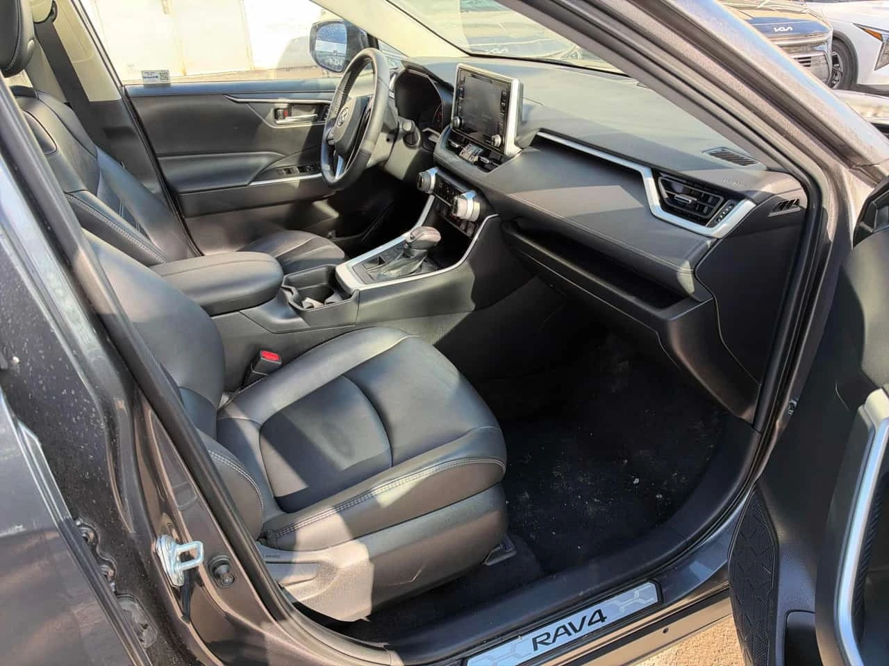 Toyota Rav4 * XLE * CARFAX *  | Mobile.bg � ����������� 12