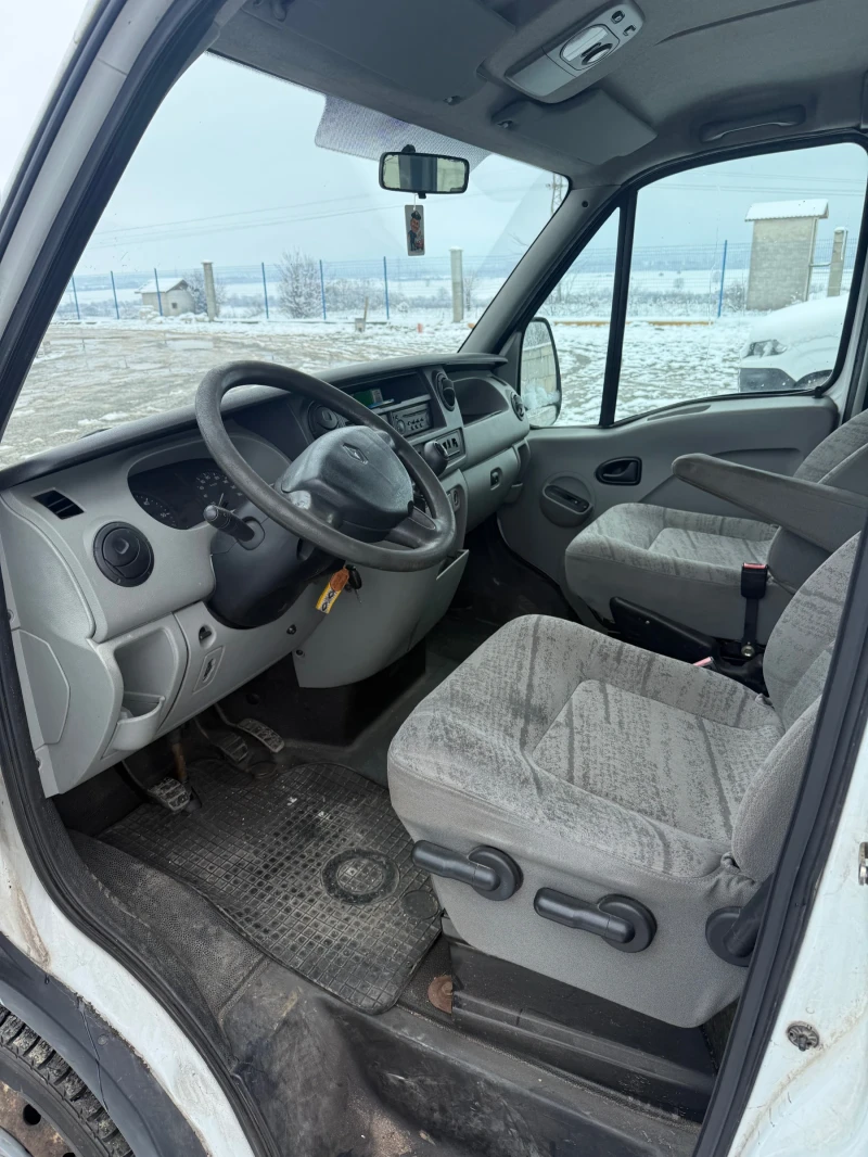 Renault Master 2.5 120 klima , снимка 8 - Бусове и автобуси - 53339564