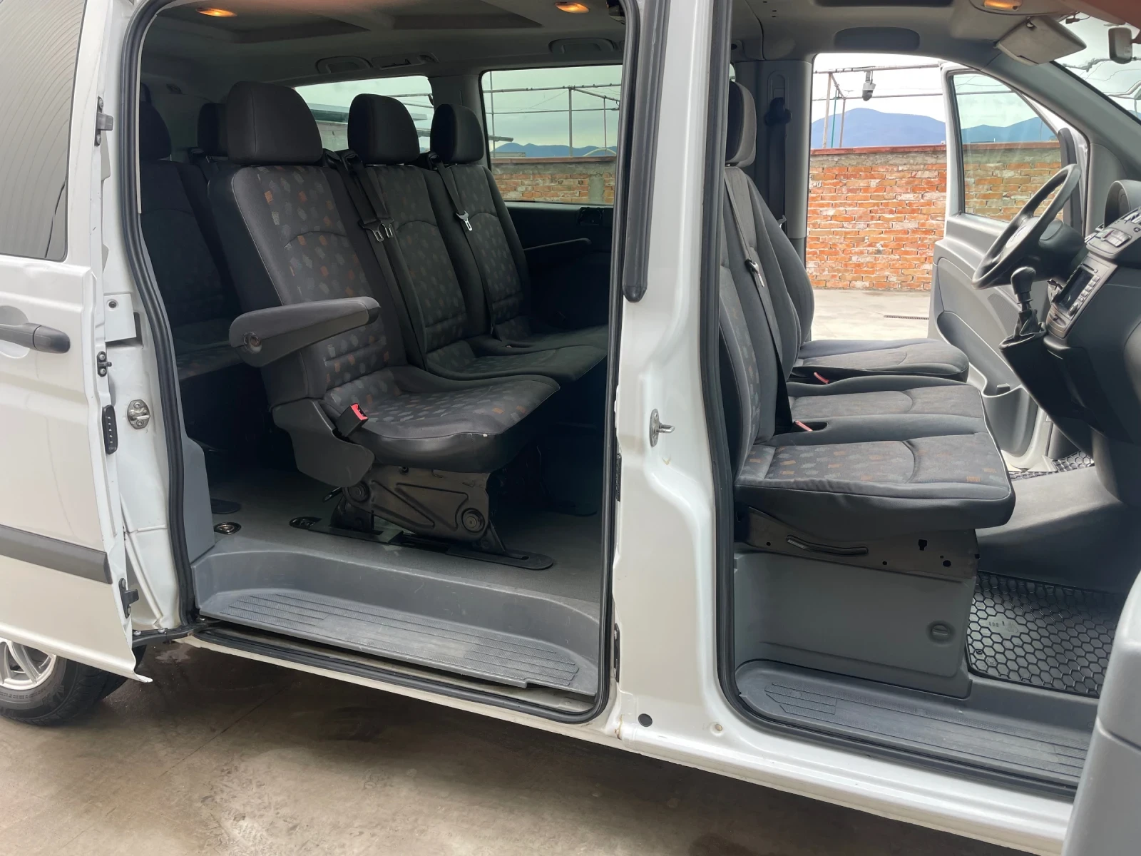 Mercedes-Benz Vito 115 CDi / LONG / КЛИМАТИК - изображение 10