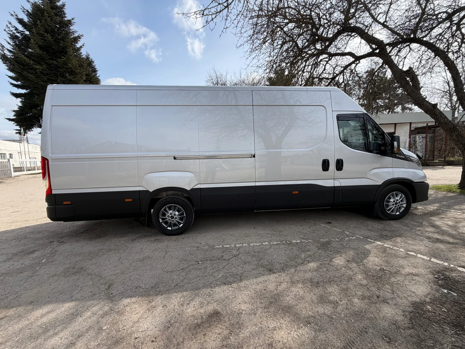 Iveco Daily 35s180, снимка 5 - Бусове и автобуси - 56035124