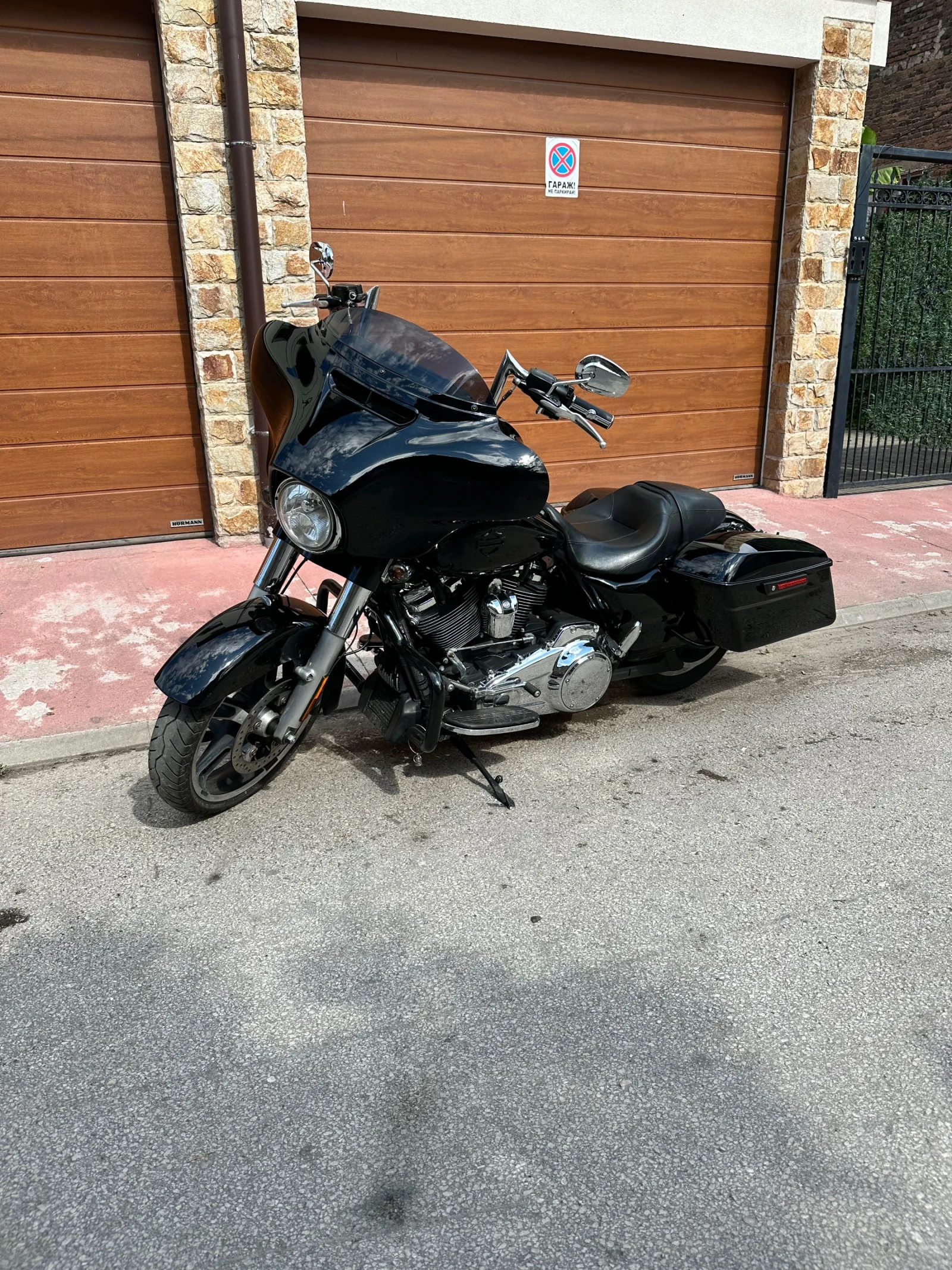Harley-Davidson Street Street Glide FLHX 107, снимка 3 - Мотоциклети и мототехника - 54810667