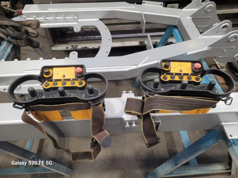 Бетон помпа Mercedes-Benz 4148, снимка 9 - Индустриална техника - 52871372