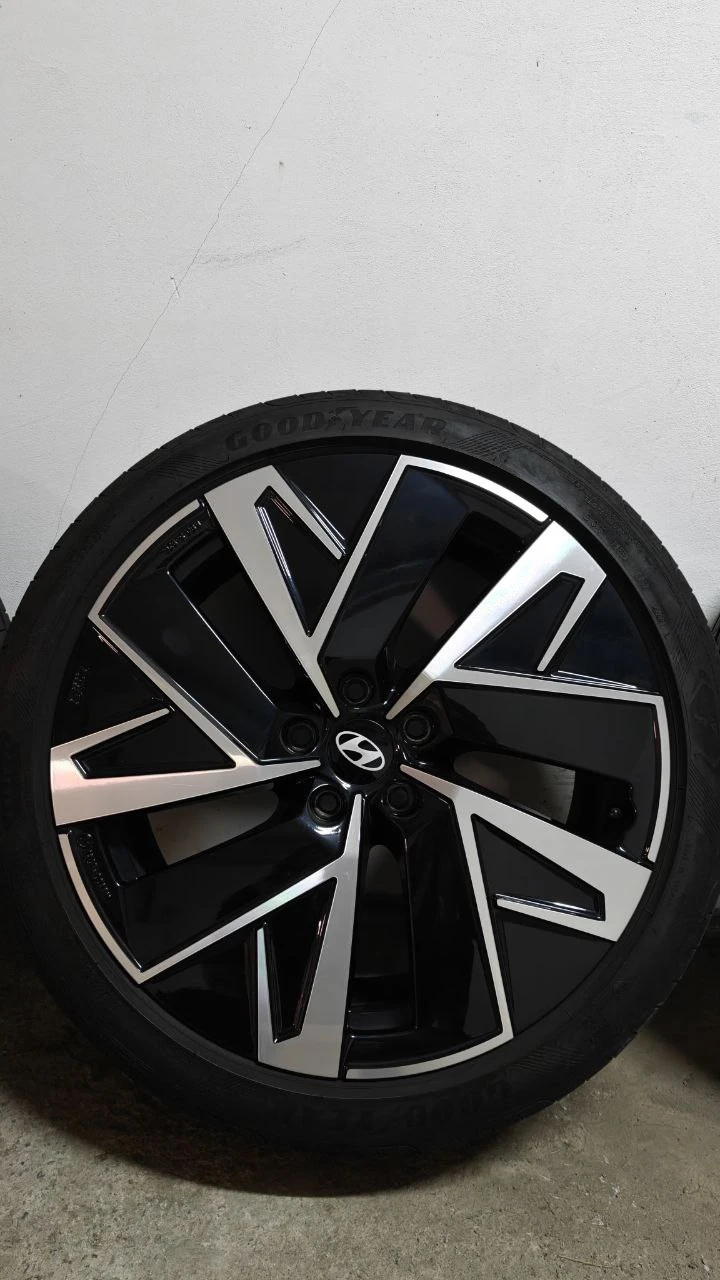 Гуми с джанти Goodyear 245/40R20, снимка 4 - Гуми и джанти - 53677418