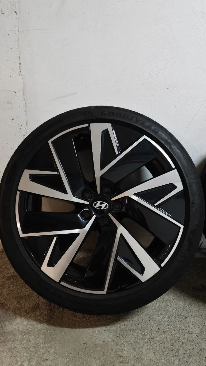 Гуми с джанти Goodyear 245/40R20, снимка 5 - Гуми и джанти - 53677418