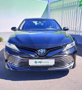 Toyota Camry 2.5 HYBRID, снимка 2