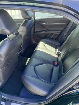 Toyota Camry 2.5 HYBRID, снимка 8