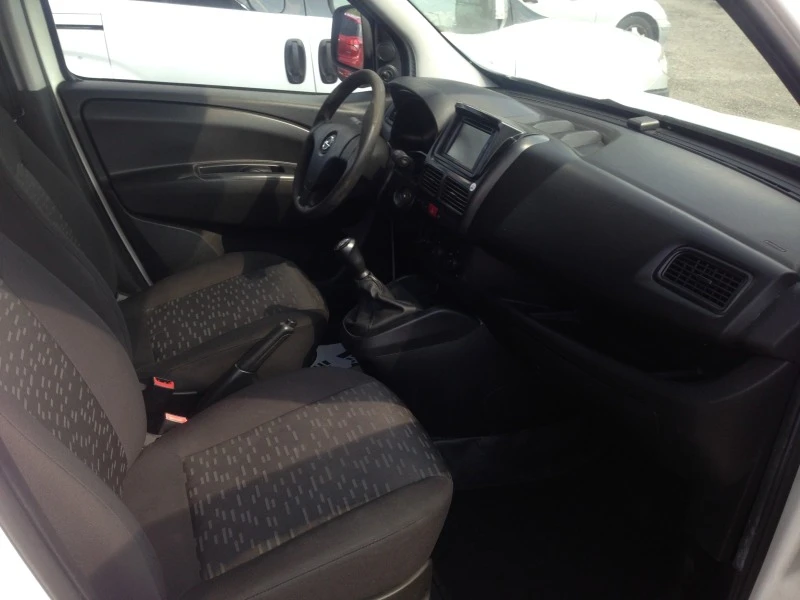 Opel Combo N1/L1H1/2.2t/1.3CDTi/90кс/Клима/NAVI/Euro5B, снимка 4 - Автомобили и джипове - 41588677