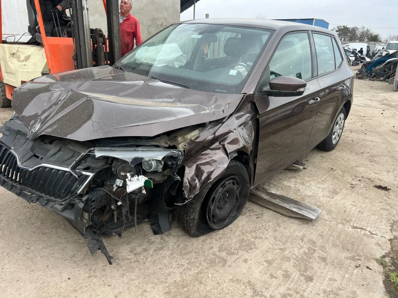 Skoda Fabia 1.2TSI , снимка 2 - Автомобили и джипове - 44183199