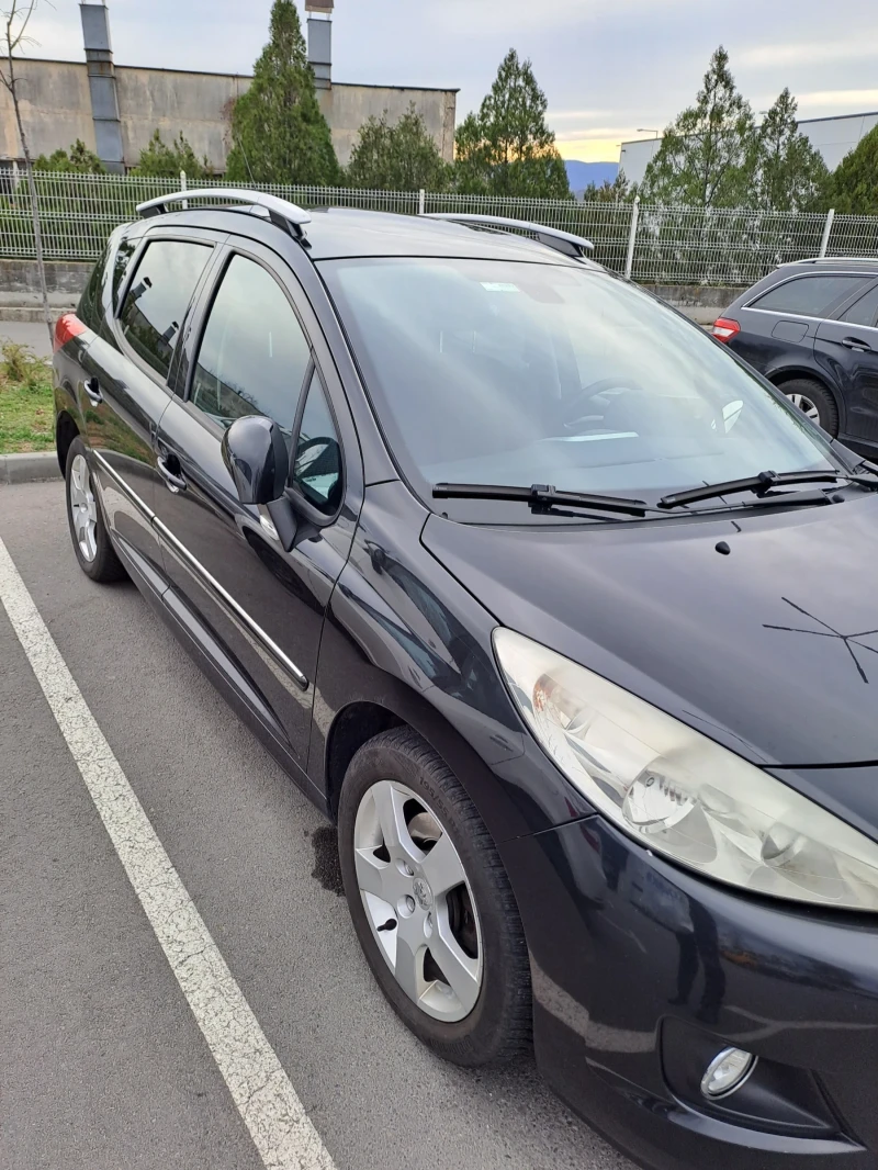 Peugeot 207 Комби, снимка 2 - Автомобили и джипове - 47503333