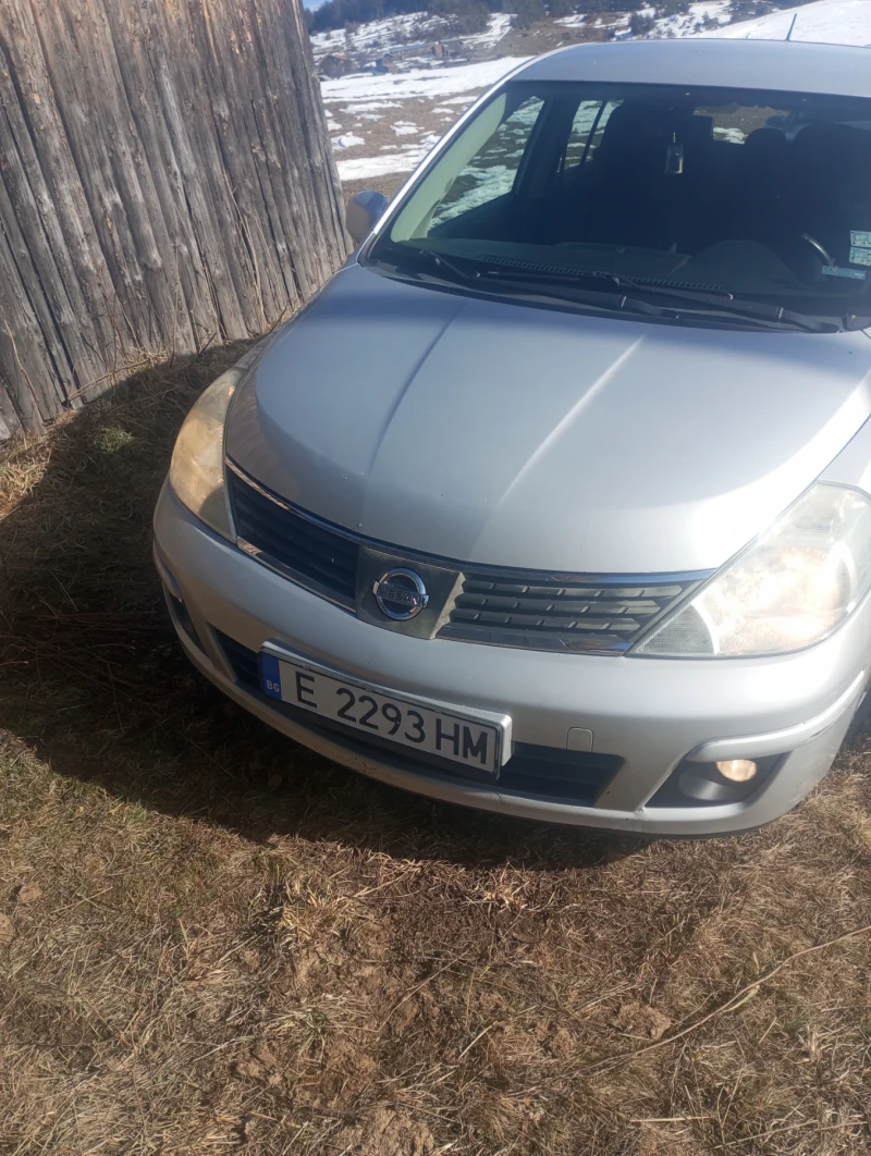 Nissan Tiida, снимка 6 - Автомобили и джипове - 48530162